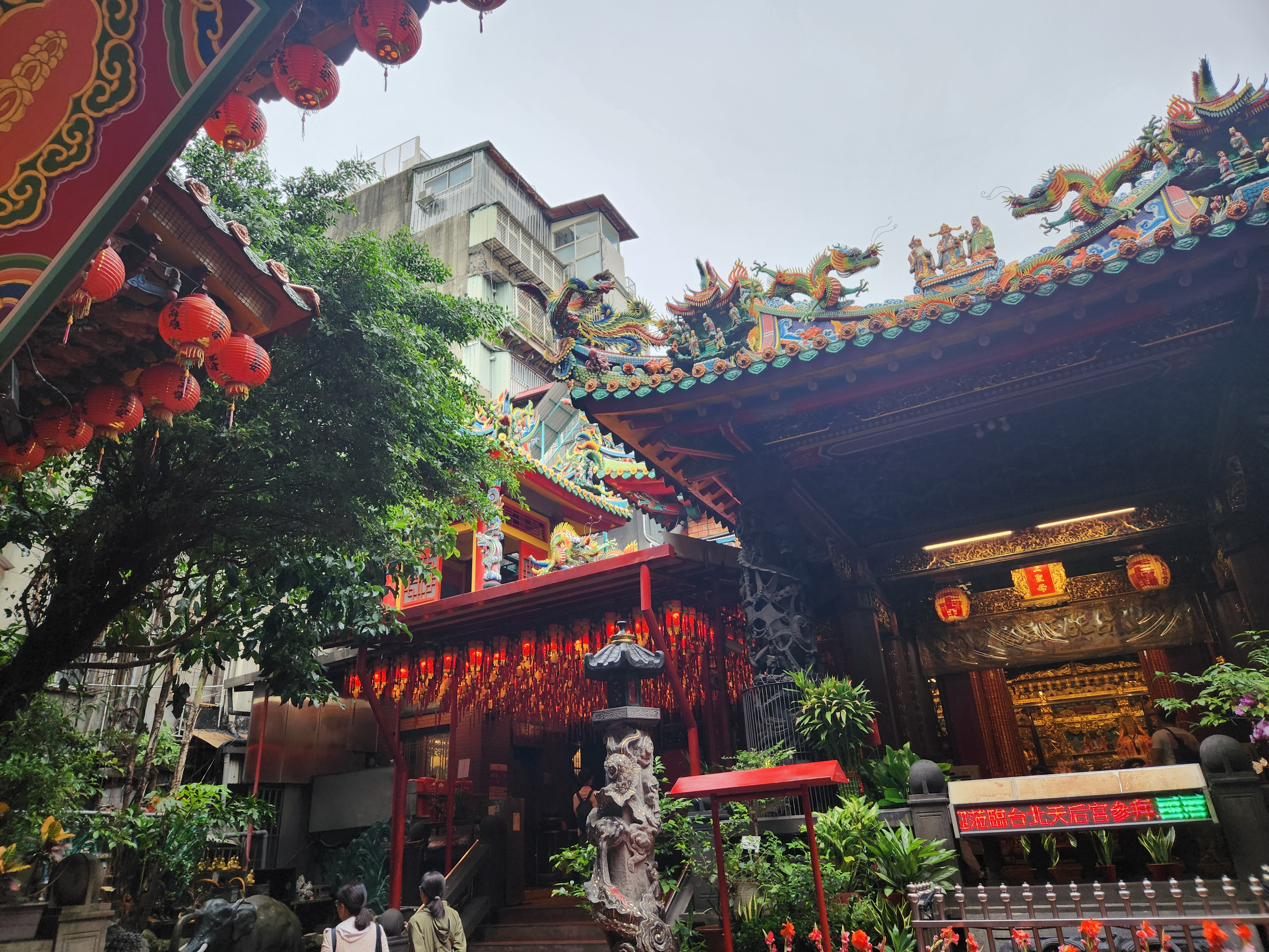 Tianhou Temple hidden away in Ximen